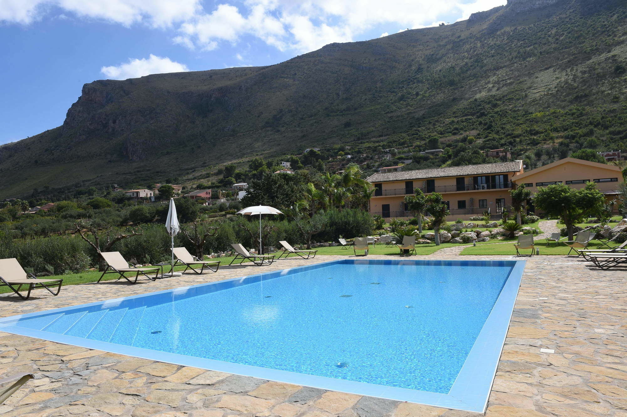 Ulivo Blu Homes